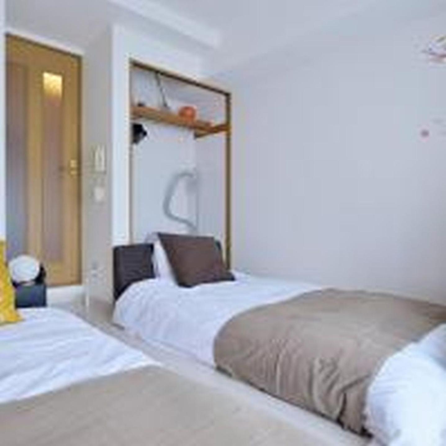 コンフィデンスロン905 Apartment Осака Екстериор снимка